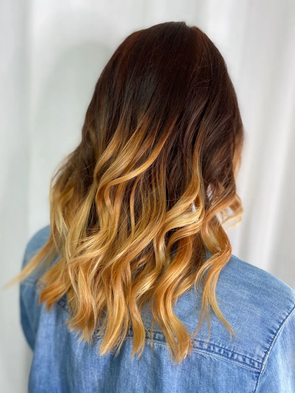 Arelis Dominican Salon